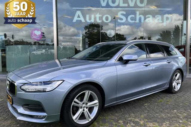 Volvo V90 (2018) thumbnail 1