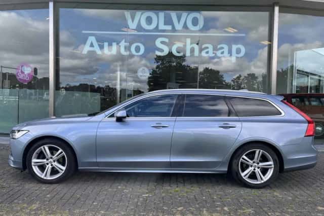Volvo V90 (2018) thumbnail 2