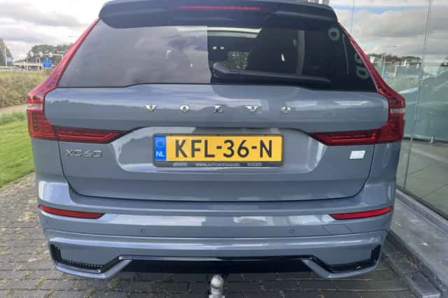 Volvo XC60 (2022) thumbnail 5