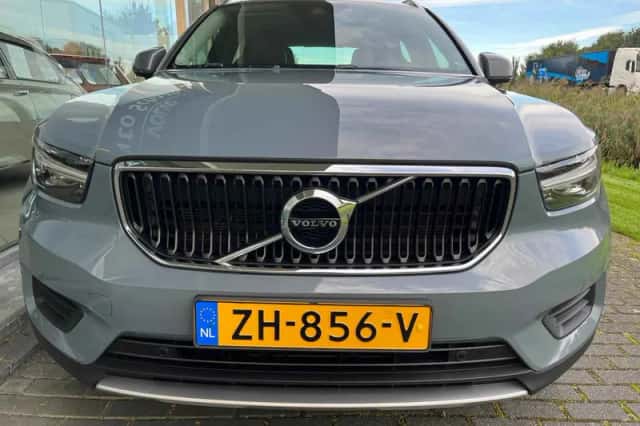 Volvo XC40 (2019) thumbnail 4