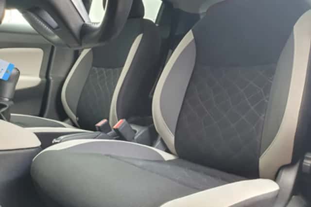 Nissan Micra (2018) thumbnail 5