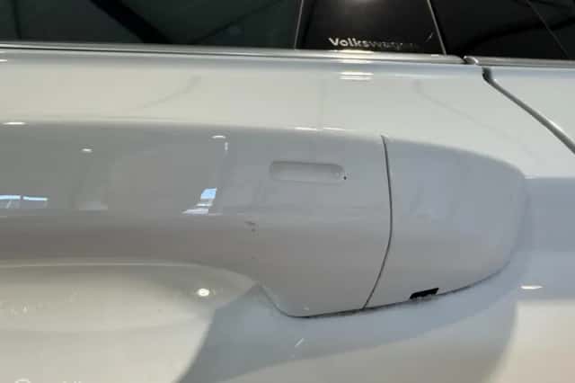 Volkswagen Tiguan (2022) thumbnail 5