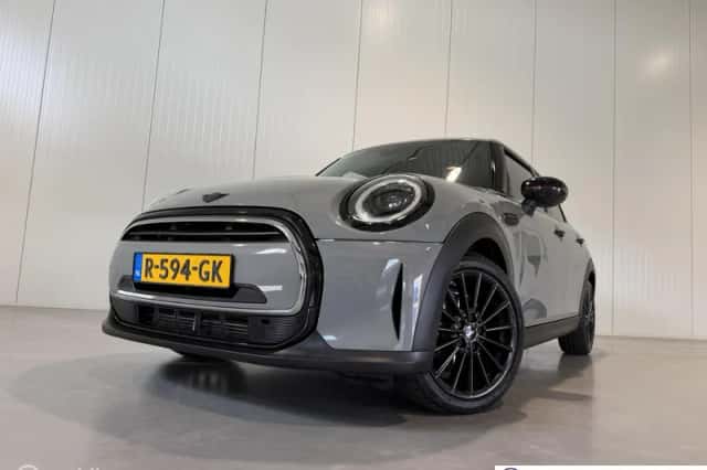 MINI John Cooper Works (2022) thumbnail 3