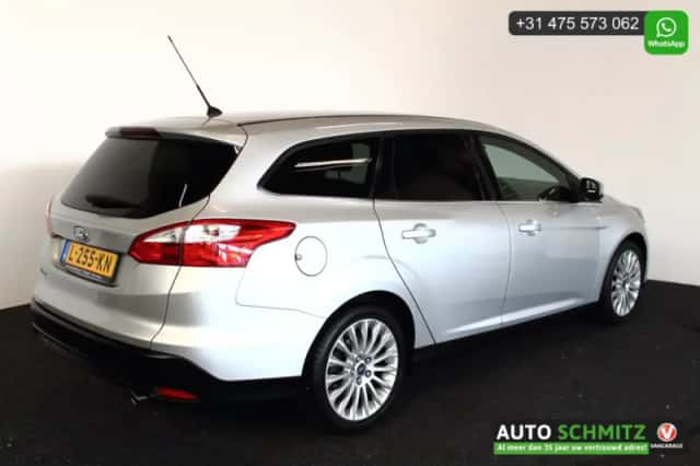 Ford Focus (2011) thumbnail 4