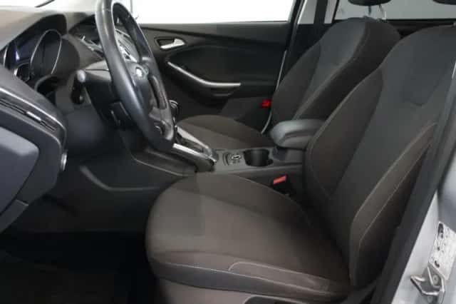Ford Focus (2011) thumbnail 6
