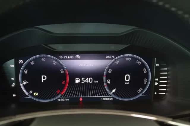 Škoda Karoq (2022) thumbnail 5
