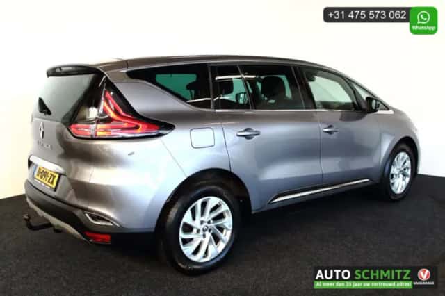 Renault Espace (2016) thumbnail 4