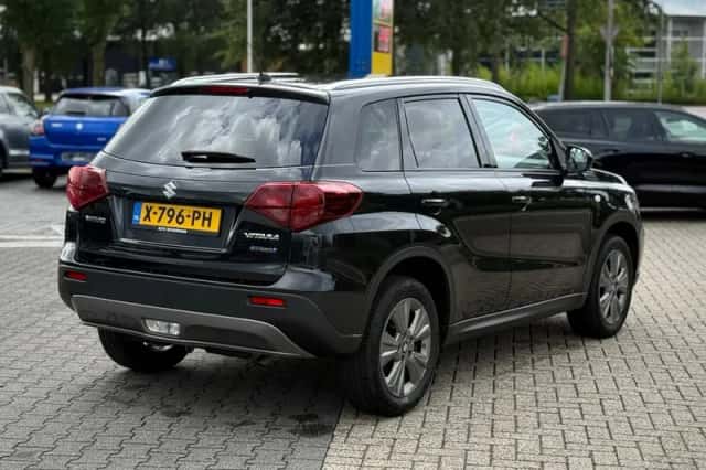 Suzuki Vitara (2024) thumbnail 5