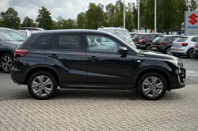 Suzuki Vitara (2024) thumbnail 6