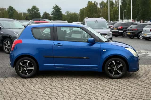 Suzuki Swift (2006) thumbnail 6