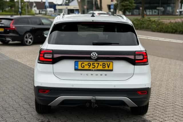 Volkswagen T-Cross (2019) thumbnail 4