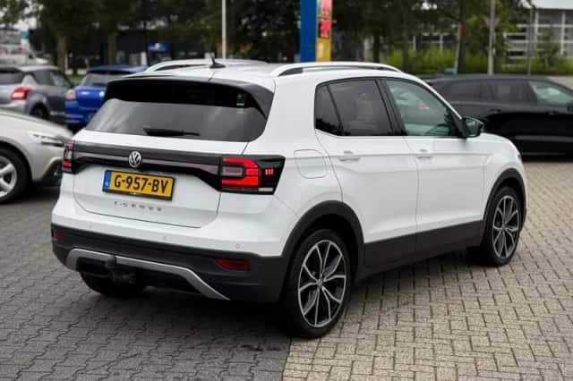 Volkswagen T-Cross (2019) thumbnail 5
