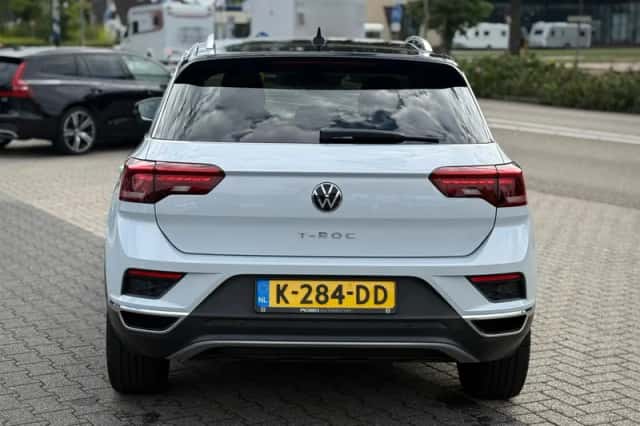 Volkswagen T-Roc (2020) thumbnail 4