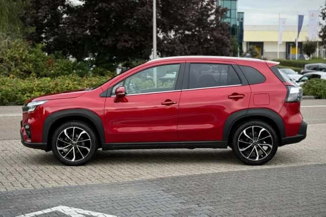 Suzuki S-Cross (2023) thumbnail 2