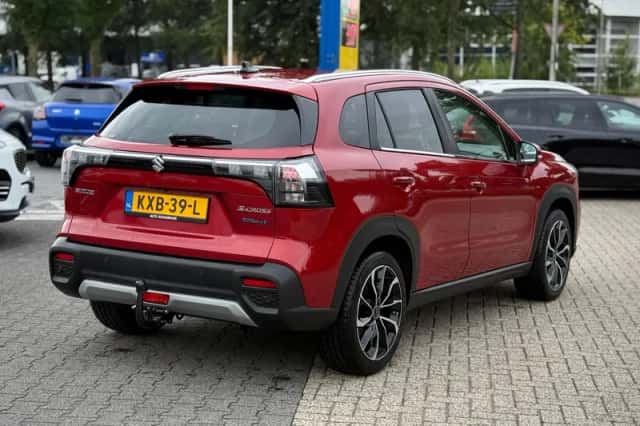 Suzuki S-Cross (2023) thumbnail 5