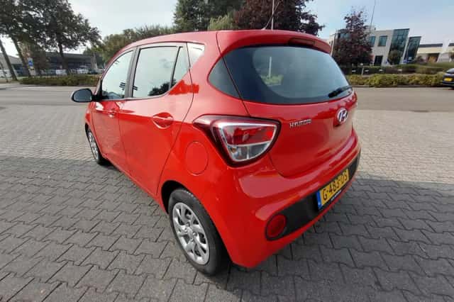 Hyundai i10 (2019) thumbnail 2