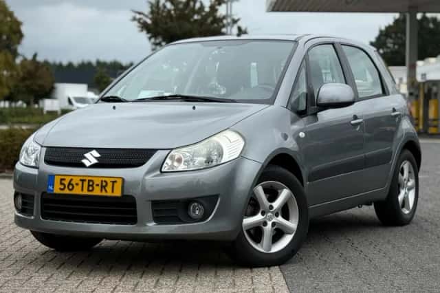 Suzuki SX4 (2006) thumbnail 1