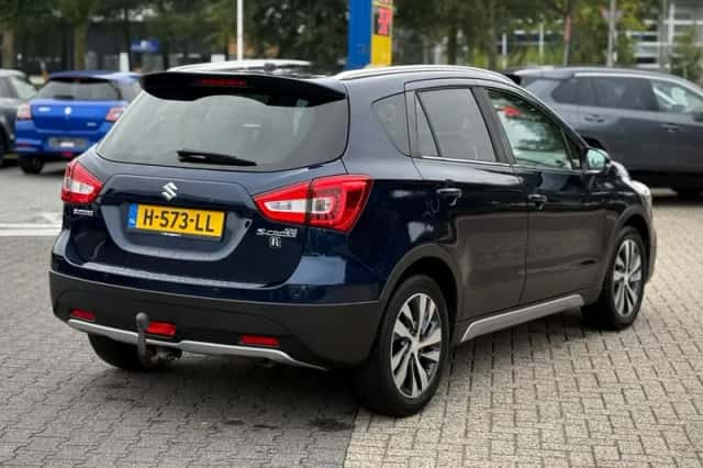 Suzuki S-Cross (2020) thumbnail 5
