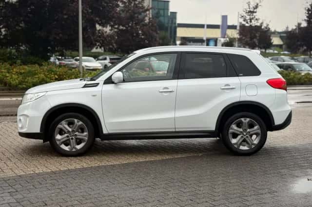 Suzuki Vitara (2018) thumbnail 2