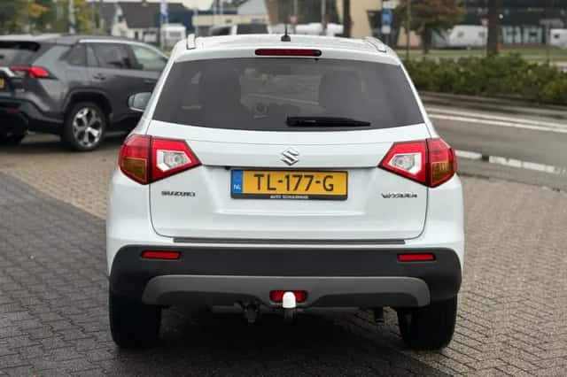 Suzuki Vitara (2018) thumbnail 4