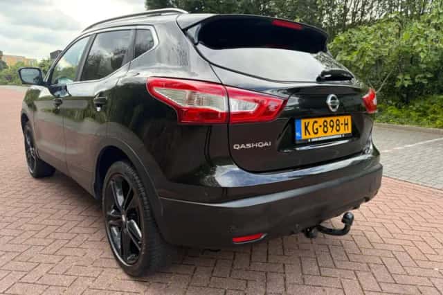 Nissan Qashqai (2016) thumbnail 4