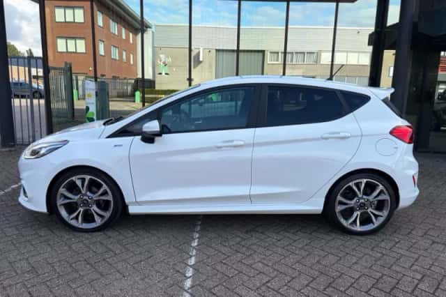 Ford Fiesta (2018) thumbnail 3
