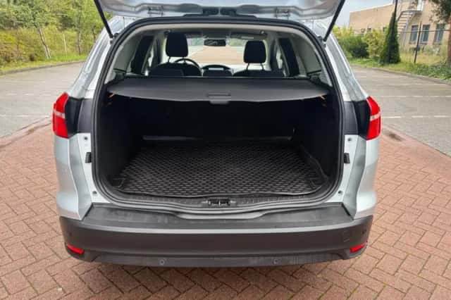 Ford Focus (2018) thumbnail 6