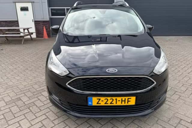 Ford Grand C-Max (2015) thumbnail 2