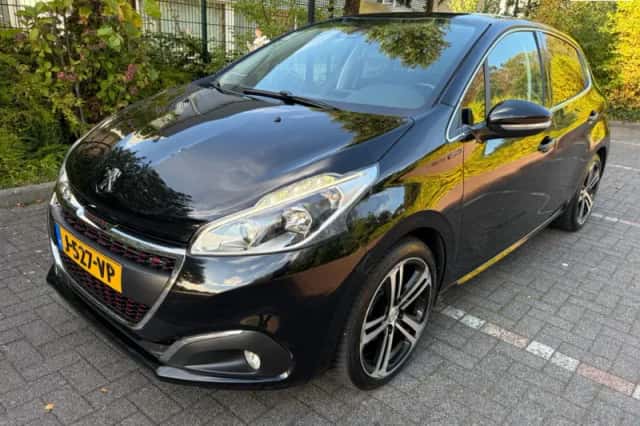 Peugeot 208 (2016) thumbnail 1