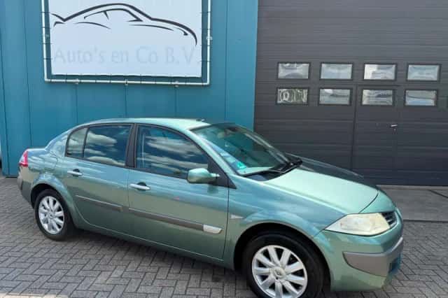 Renault Mégane (2006) thumbnail 1