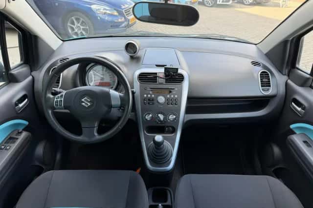Suzuki Splash (2011) thumbnail 3