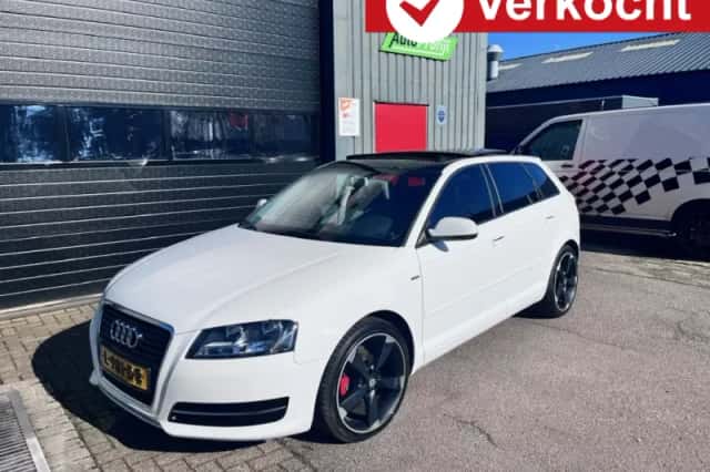 Audi A3 (2011) thumbnail 1