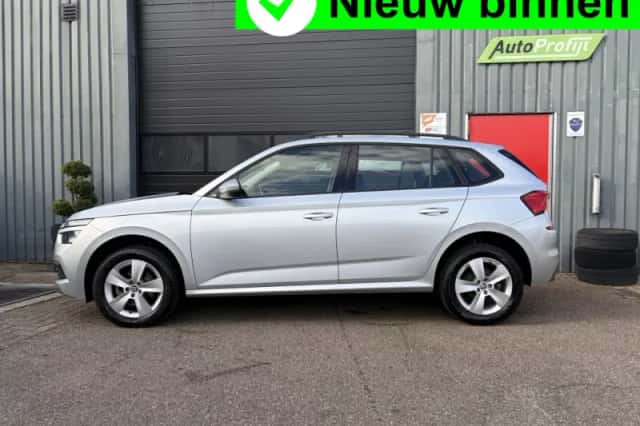 Škoda Kamiq (2023) thumbnail 3