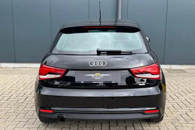 Audi A1 (2018) thumbnail 6