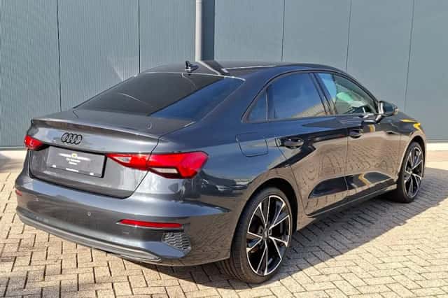 Audi A3 (2022) thumbnail 2
