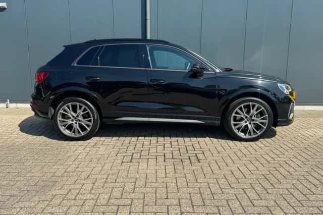 Audi Q3 (2023) thumbnail 6