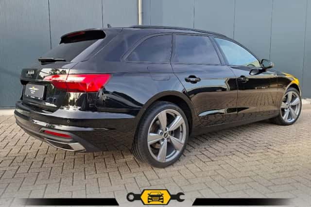 Audi A4 (2022) thumbnail 2