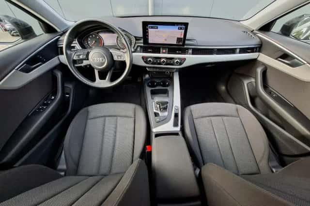 Audi A4 (2022) thumbnail 3