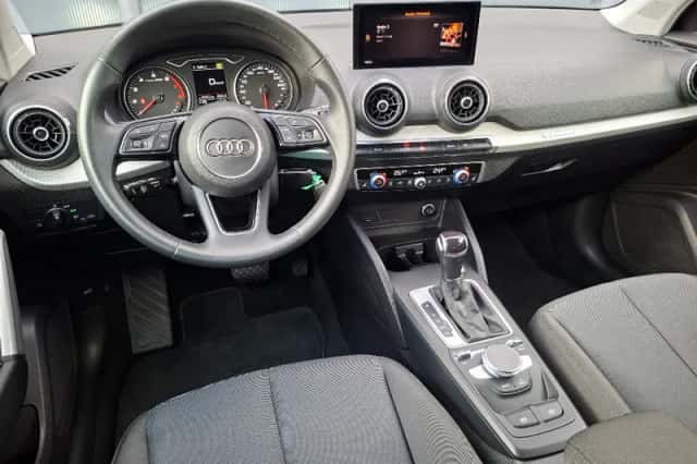 Audi Q2 (2023) thumbnail 3