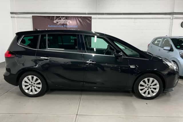 Opel Zafira (2012) thumbnail 5