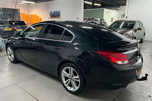 Opel Insignia (2009) thumbnail 4