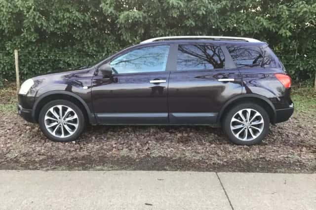Nissan Qashqai (2009) thumbnail 2