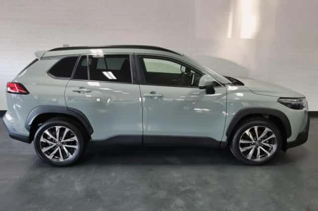 Toyota Corolla Cross (2024) thumbnail 5