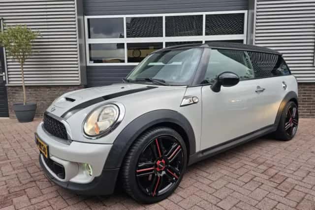 MINI Clubman (2011) thumbnail 1