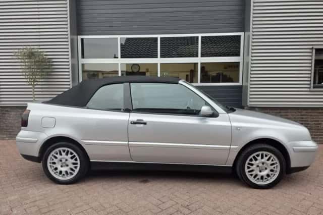 Volkswagen Golf (2002) thumbnail 5
