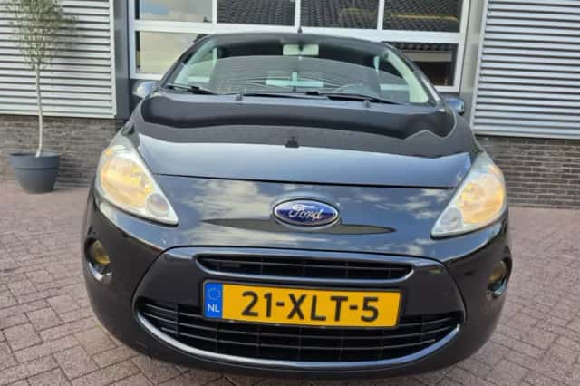 Ford Ka (2012) thumbnail 3