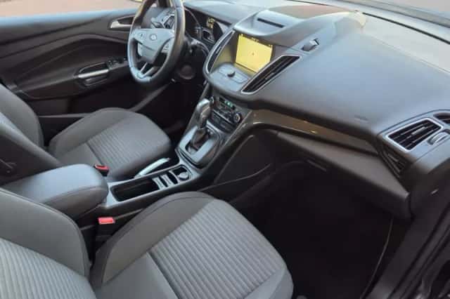 Ford Grand C-Max (2018) thumbnail 2