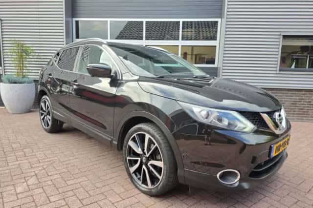 Nissan Qashqai (2015) thumbnail 4