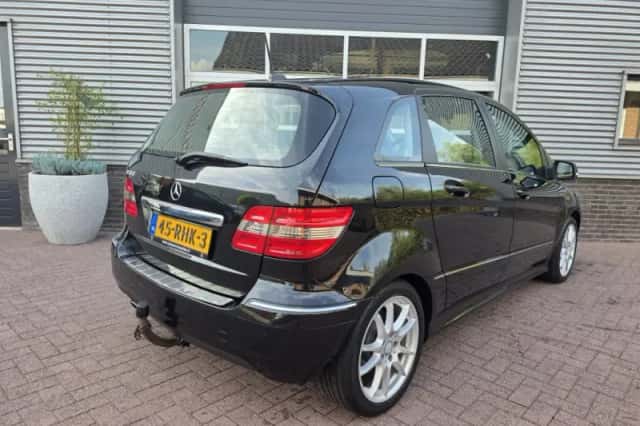 Mercedes-Benz B-Klasse (2011) thumbnail 6