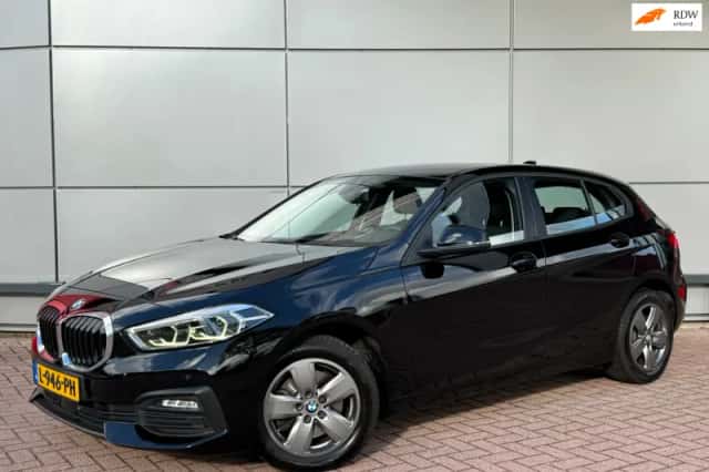 BMW 1-Serie (2021) thumbnail 1